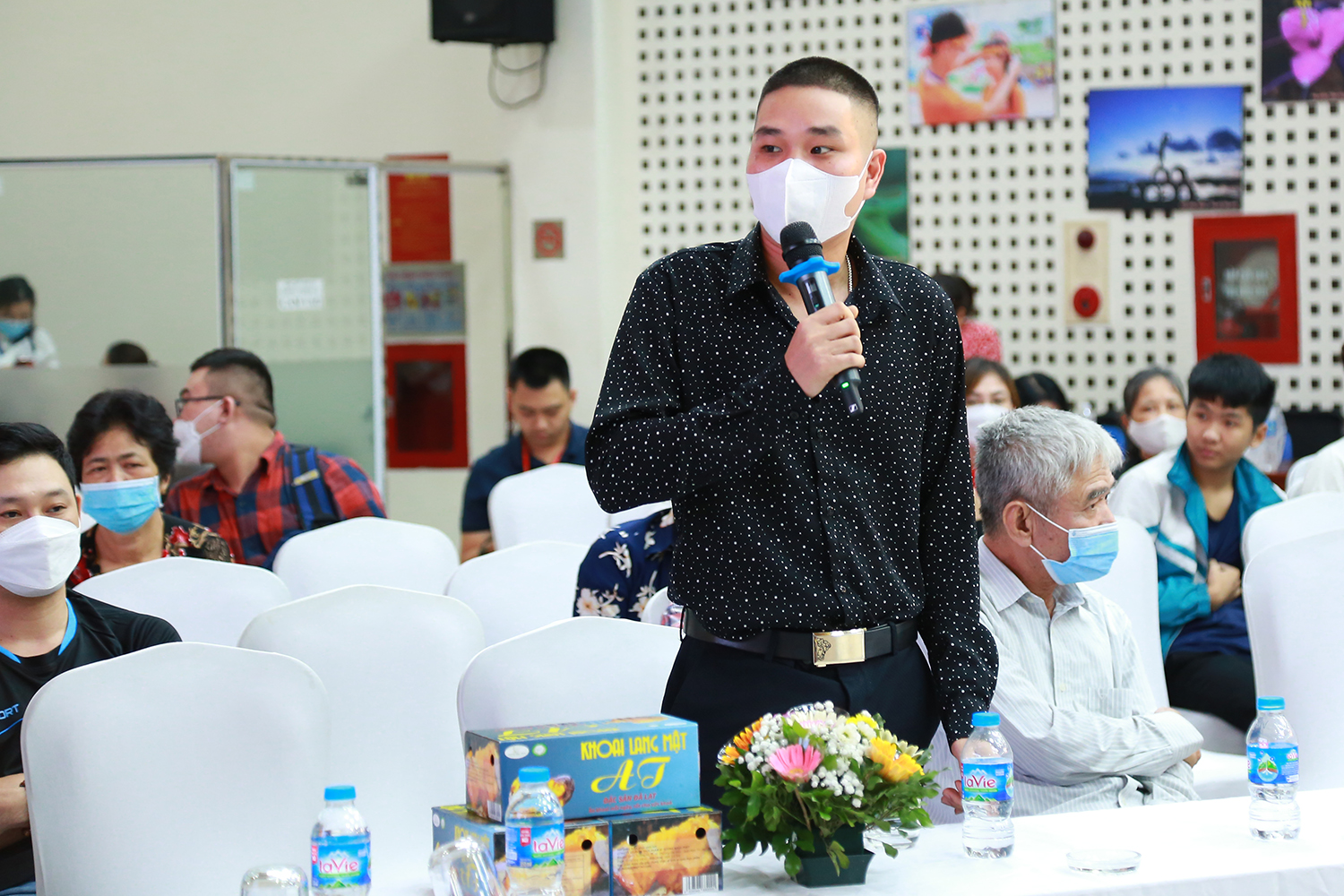 Chàng thanh niên hemophilia thành công với doanh nghiệp khoai lang mật